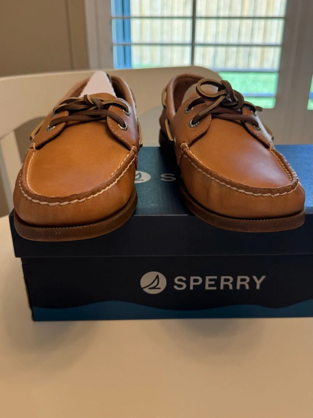 Sperry Men’s Sahara Boat Shoe - Classic Leather Boat Shoe